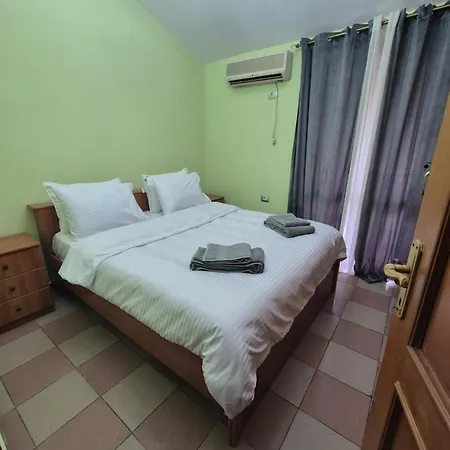 Apartment Lulzim *