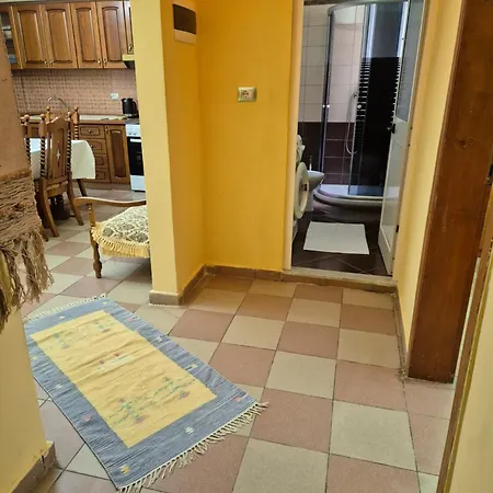 Lulzim Appartement *