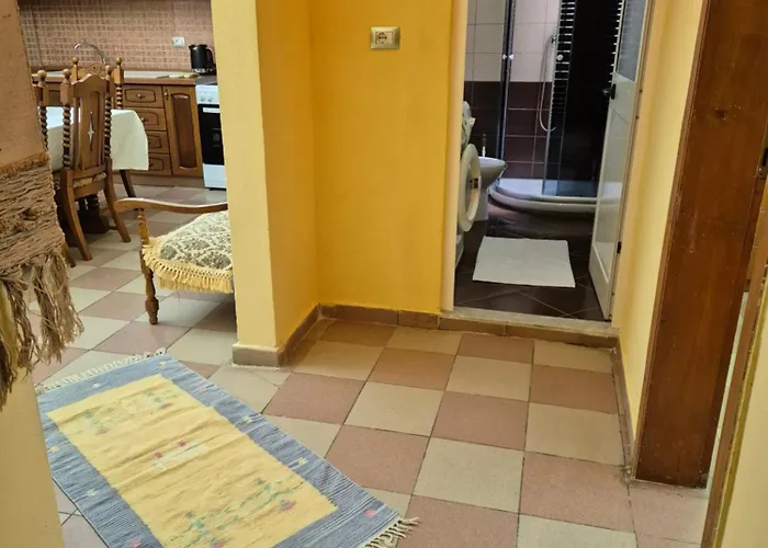 Lulzim Appartement *